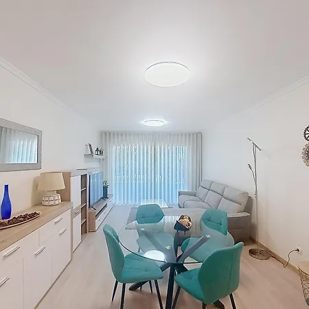 Rosaria Flat 2 *